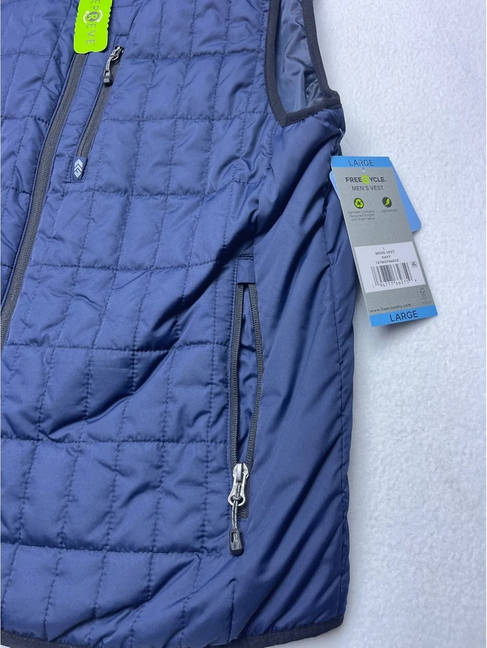Free Country Men's Large Navy Blue Quilted Vest